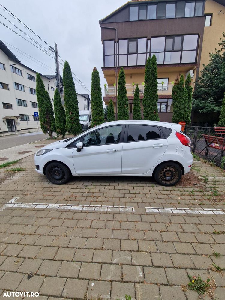 Ford Fiesta - 5