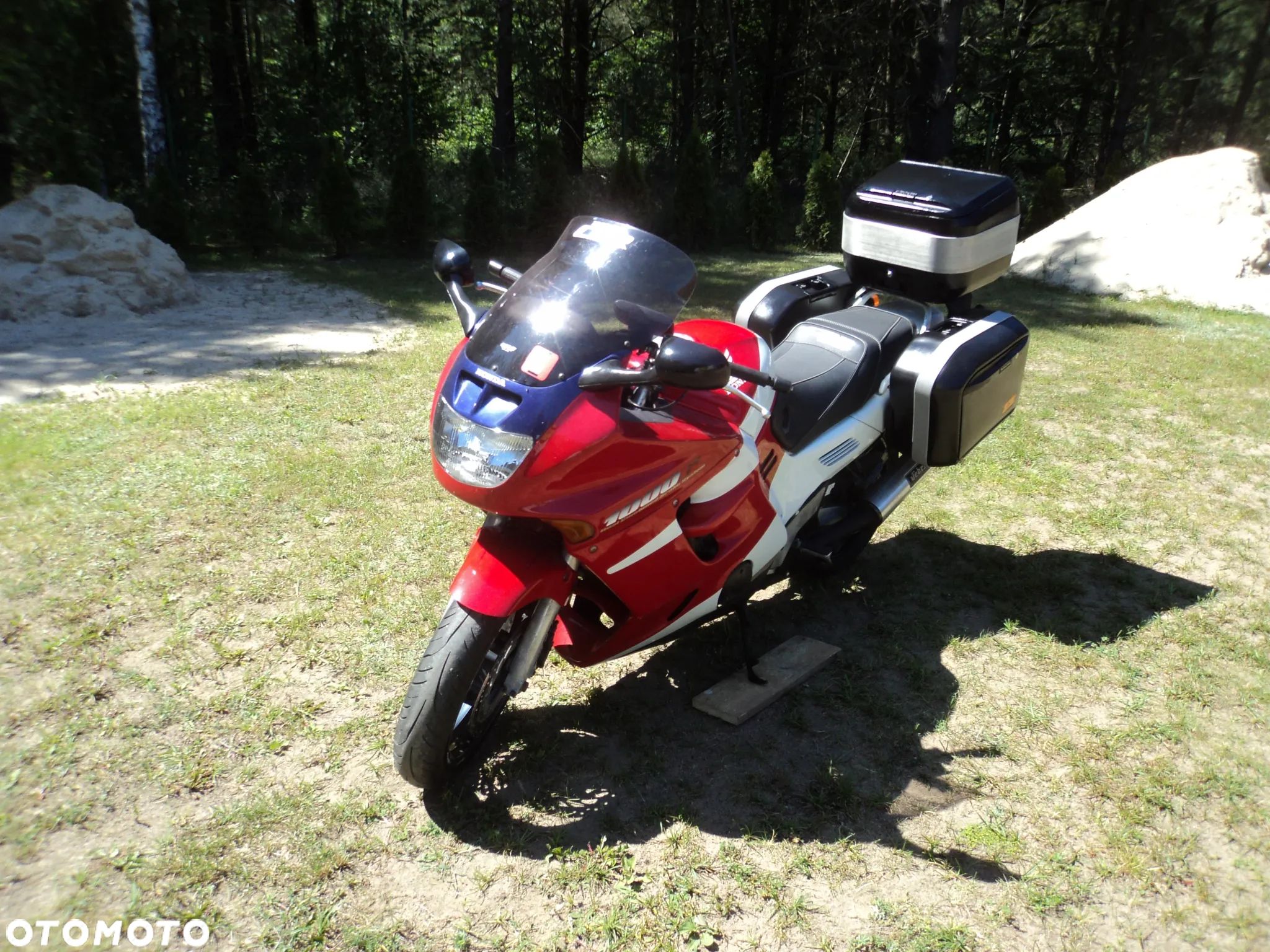 Honda CBR - 1