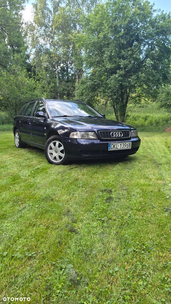 Audi A4 Avant 2.6 - 9