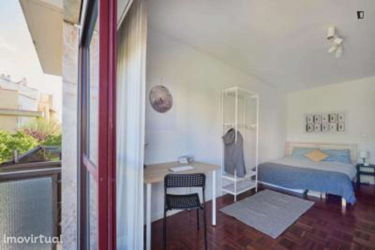 Quarto - localizado em Telheiras Lisbon - Grande imagem: 3/17