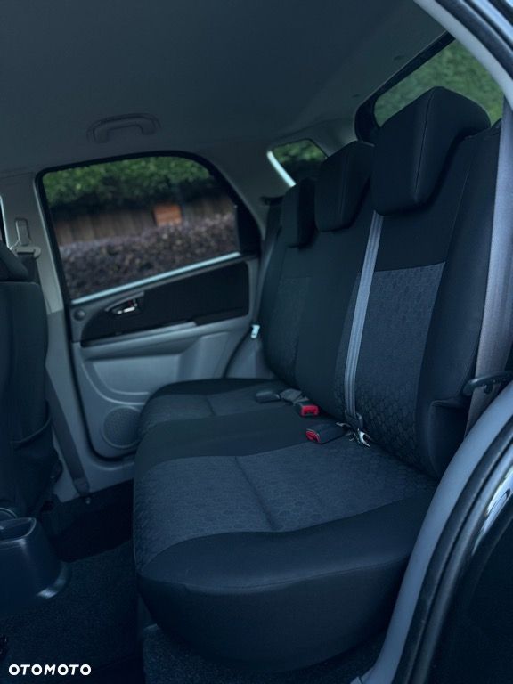 Suzuki SX4 1.6 VVT 4x4 Style - 25