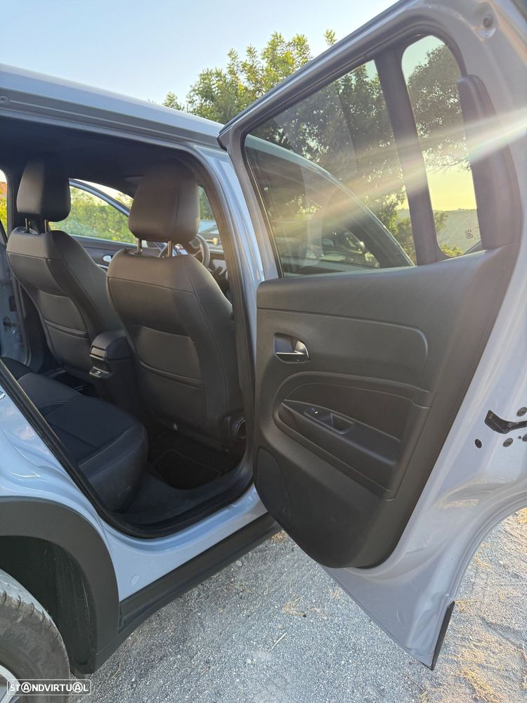 Jeep Avenger 54 kWh Summit - 17