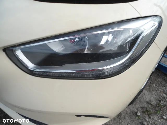 Mercedes W247 Lampa zwykla H7 L/P - 1