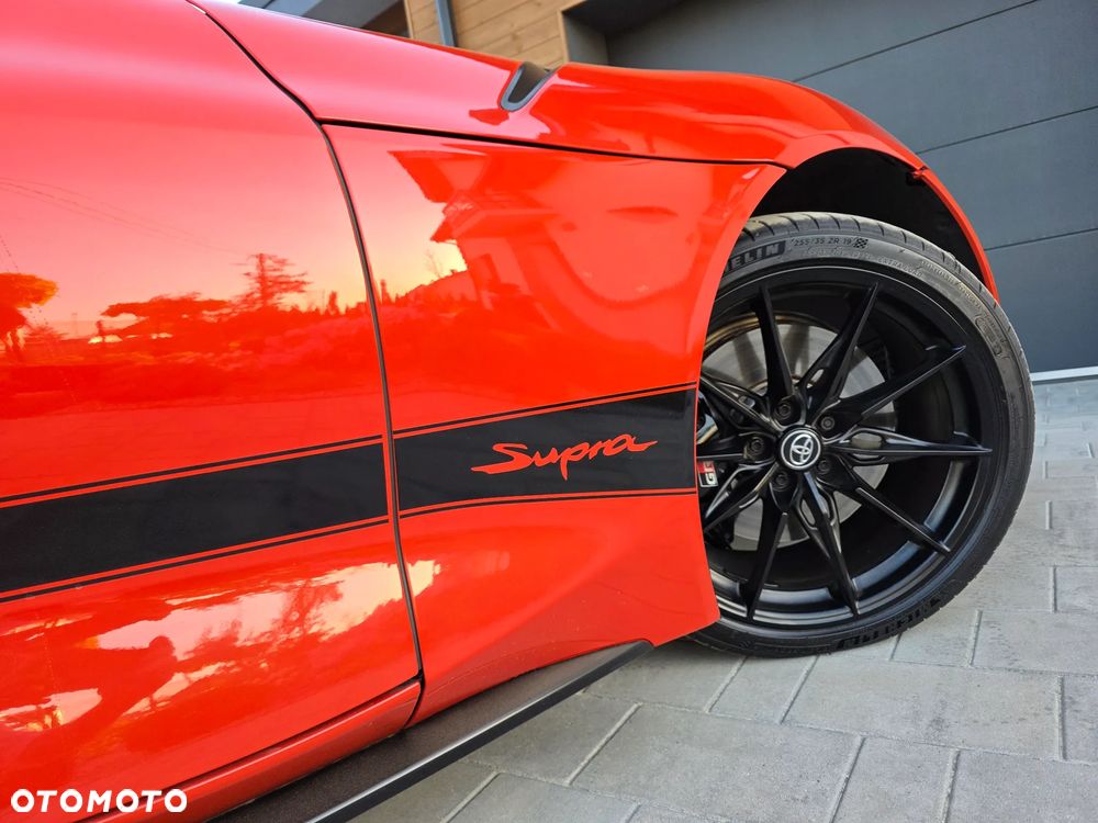 Toyota Supra - 12