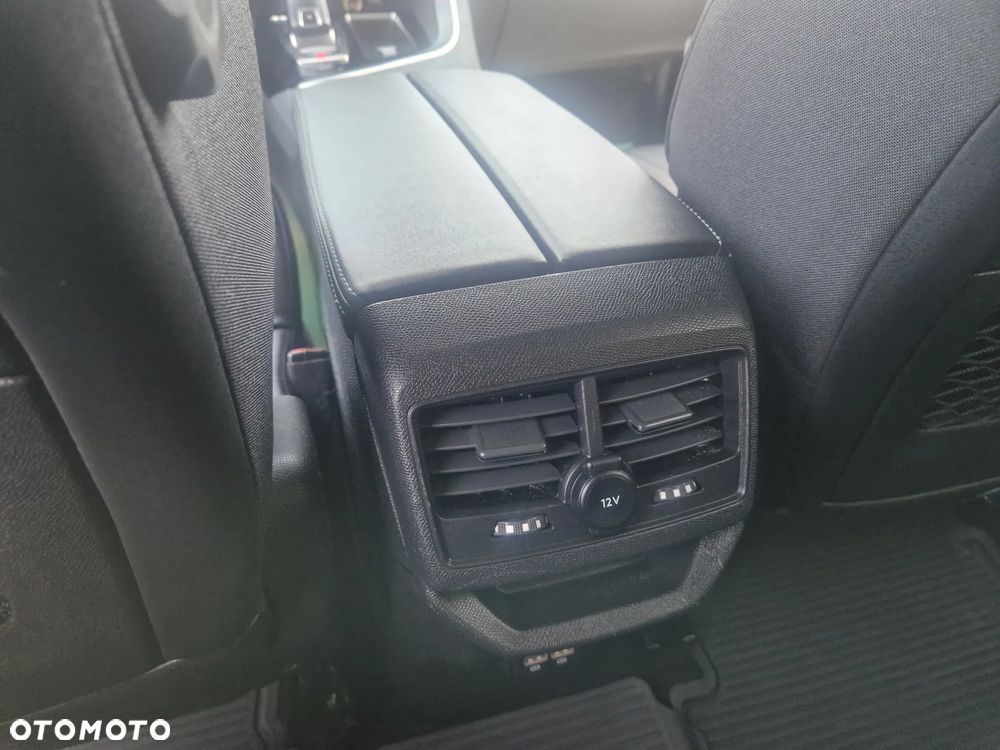 Peugeot 3008 BlueHDi 130 Stop & Start EAT8 Allure Business-Paket - 12