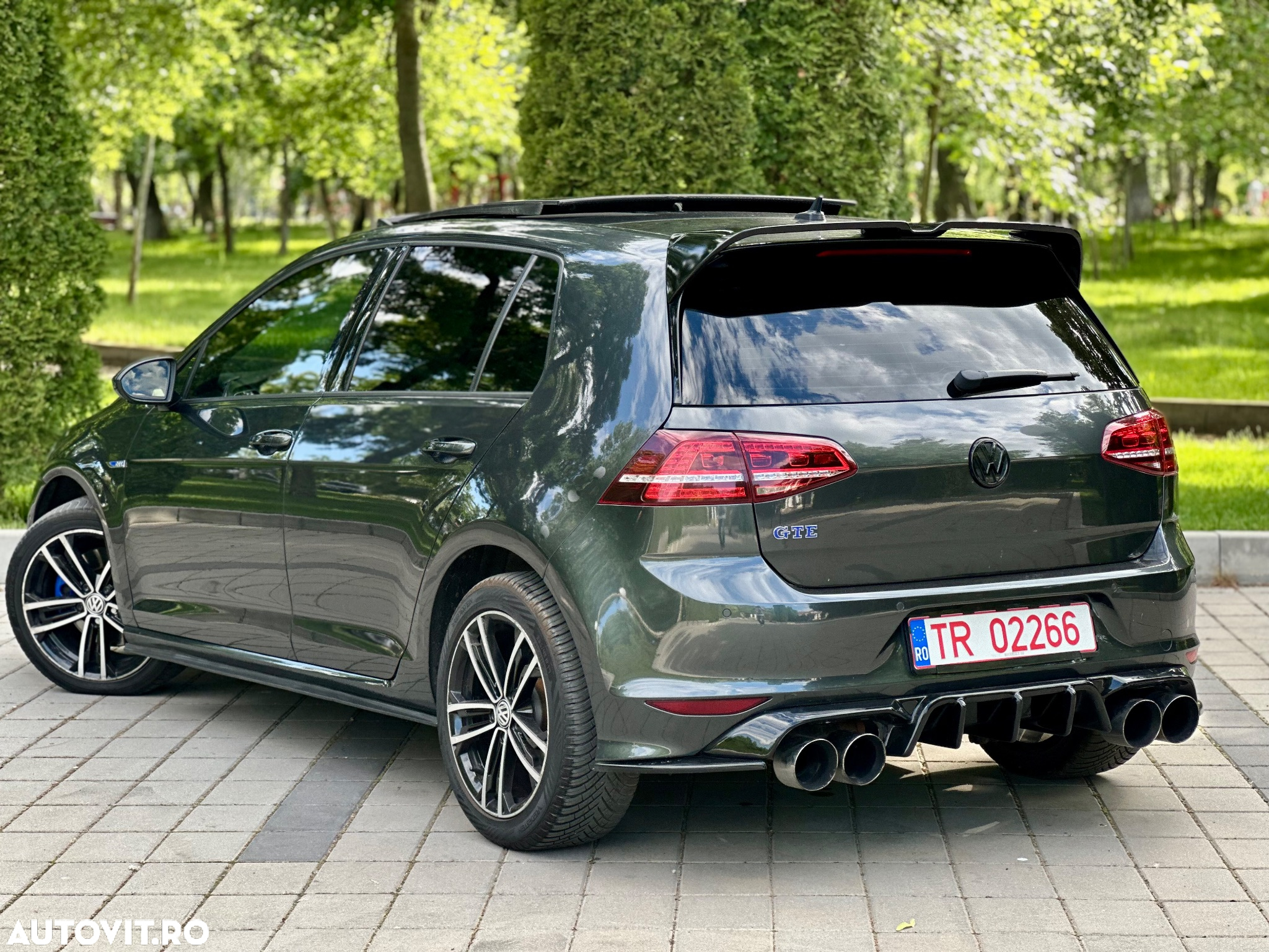 Volkswagen Golf - 4