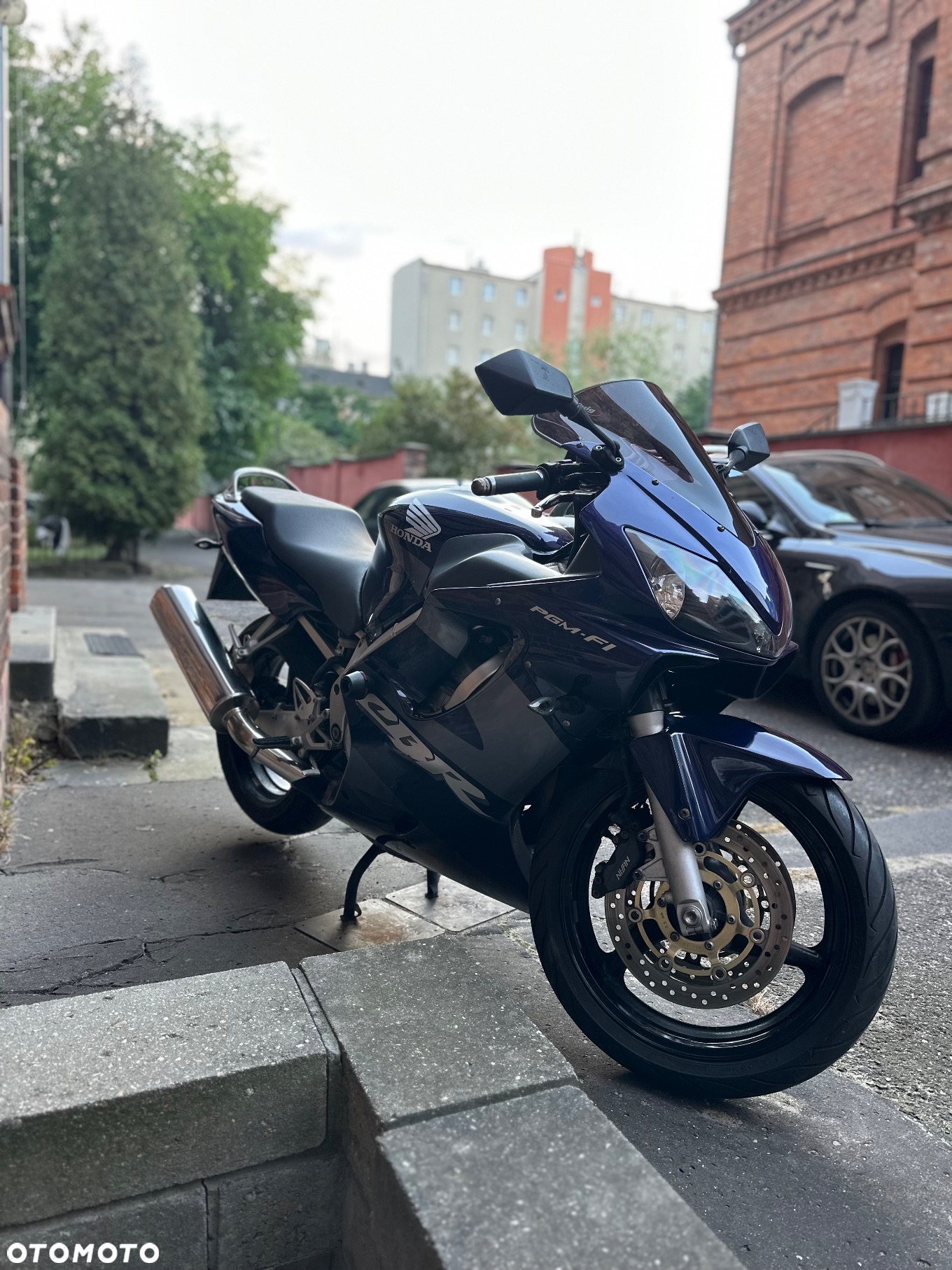 Honda CBR - 3