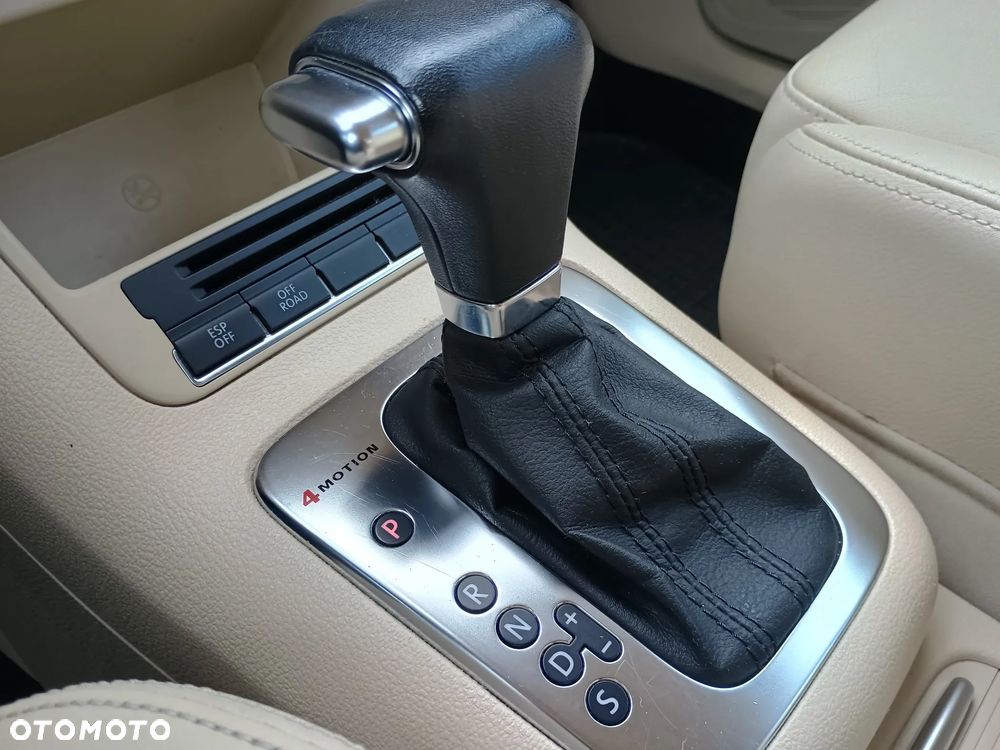 Volkswagen Tiguan - 13