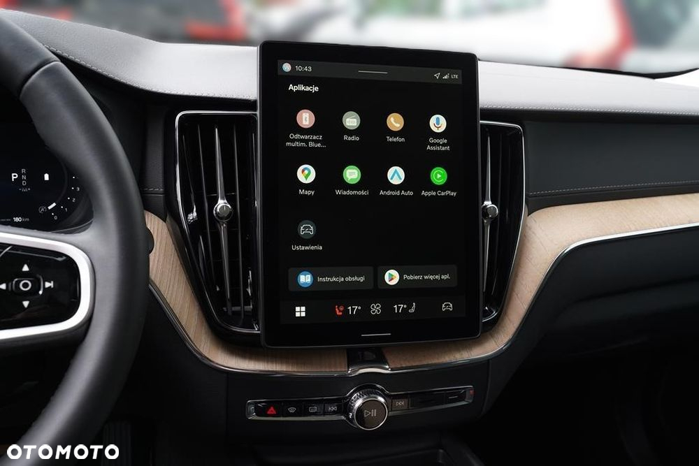 Volvo XC 60 B5 B AWD Plus Dark - 17