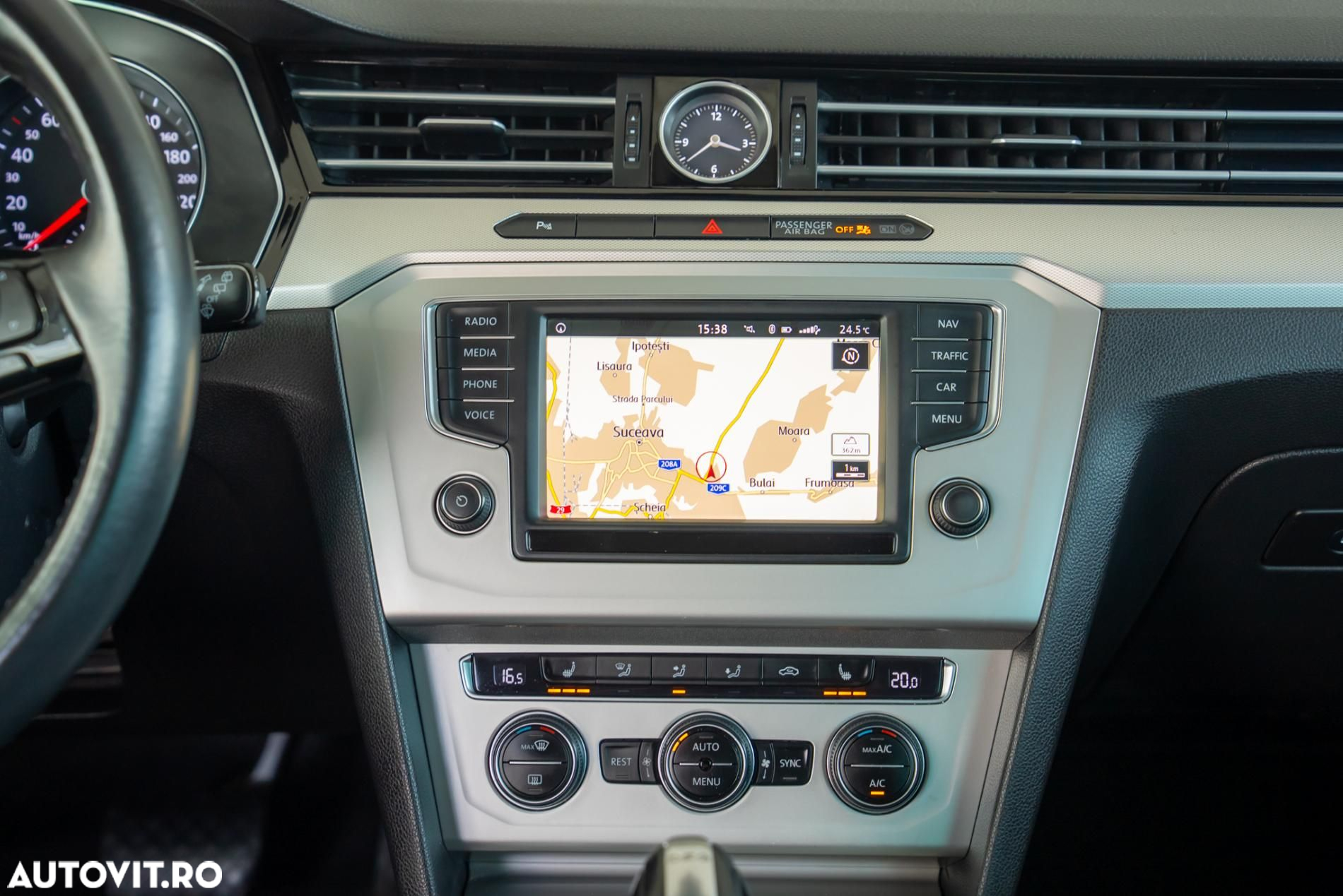 Volkswagen Passat - 16