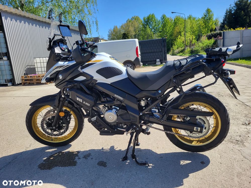 Suzuki V-STROM - 7