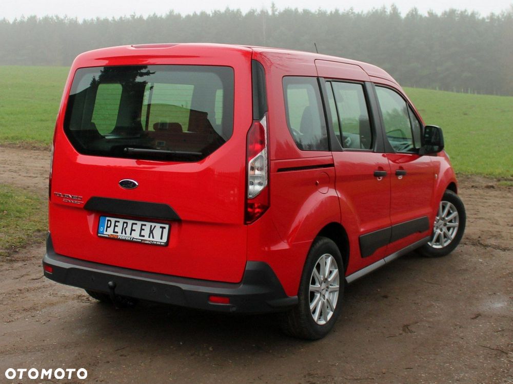 Ford Tourneo Connect - 13