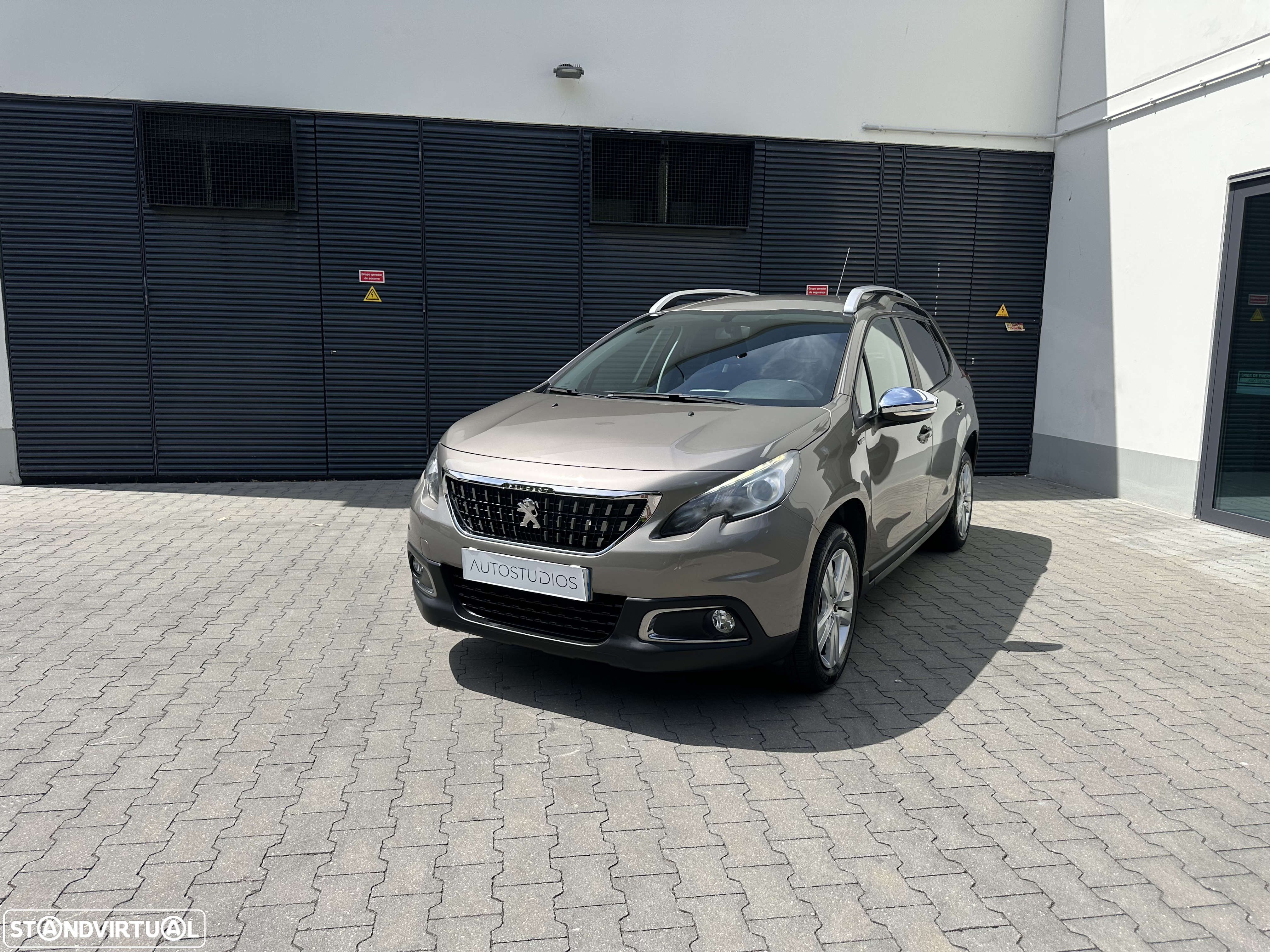 Peugeot 2008 PureTech 100 Style - 2