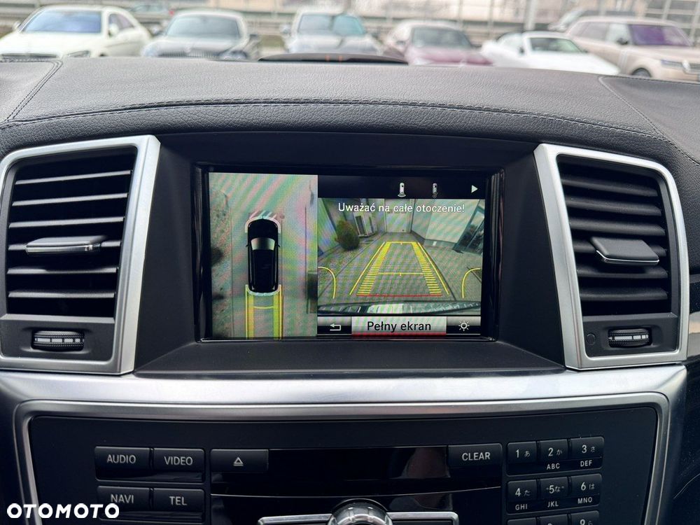 Mercedes-Benz GL - 39