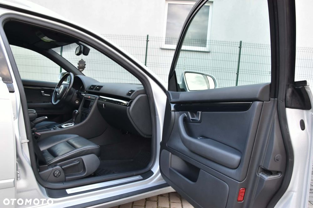 Audi A4 Avant - 13