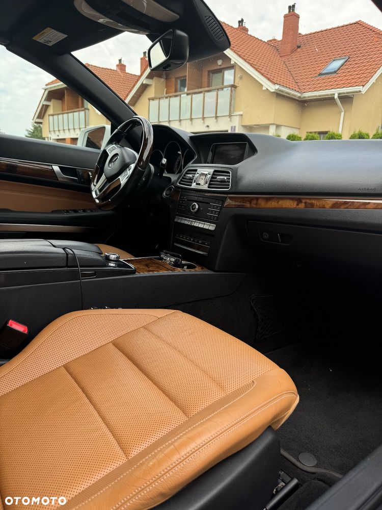 Mercedes-Benz Klasa E 400 Cabrio 7G-TRONIC - 11