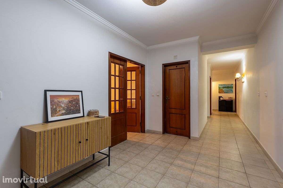 Apartamento T4 para venda - Grande imagem: 2/17