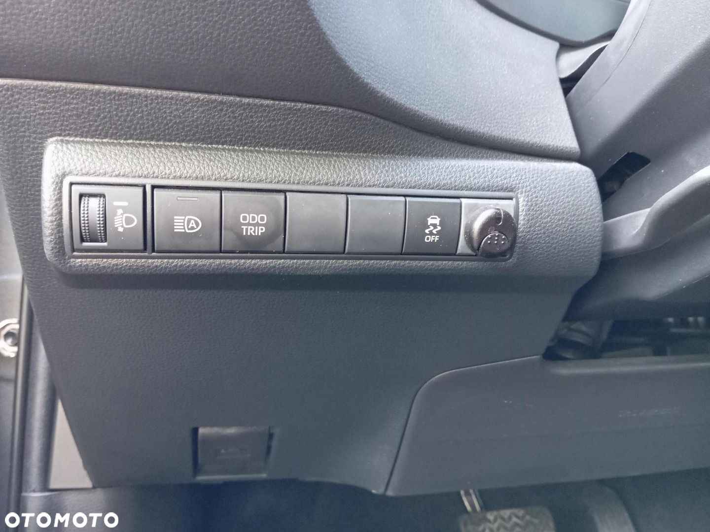 Toyota Corolla - 21