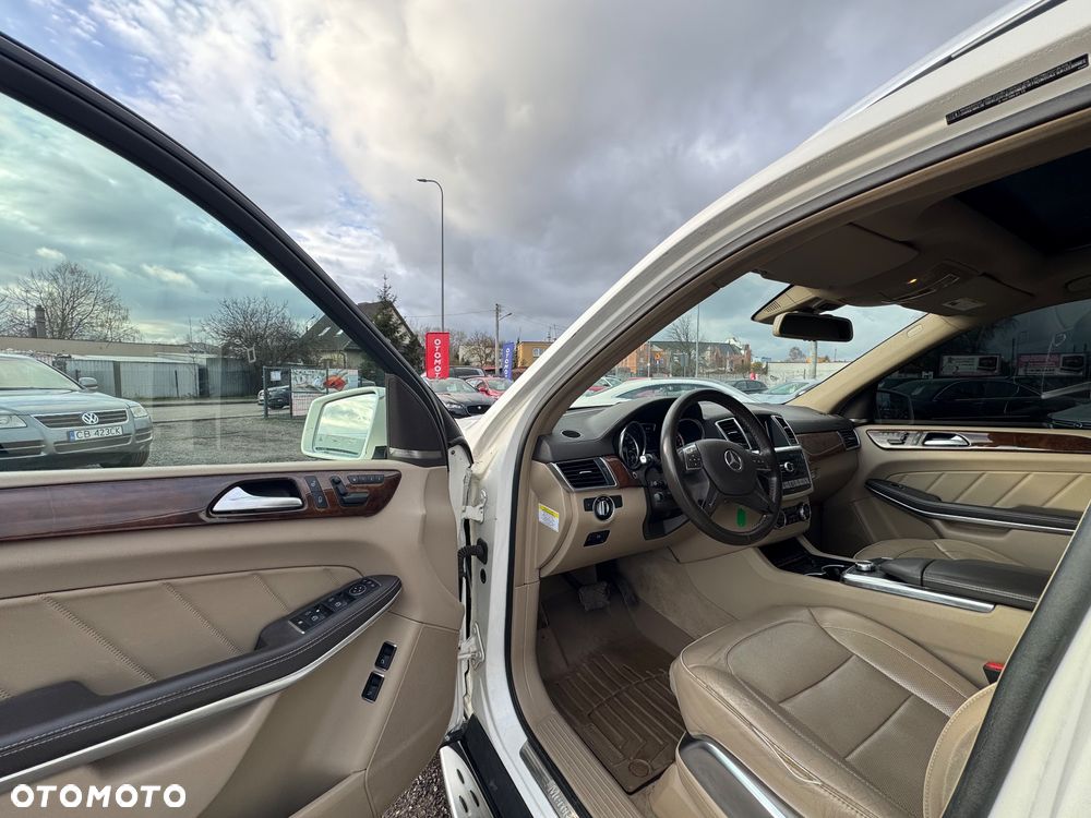 Mercedes-Benz GL 500 4Matic (BlueEFFICIENCY) 7G-TRONIC - 21