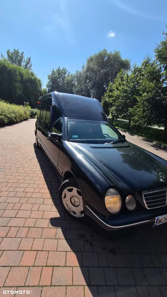 Mercedes-Benz Klasa E - 2