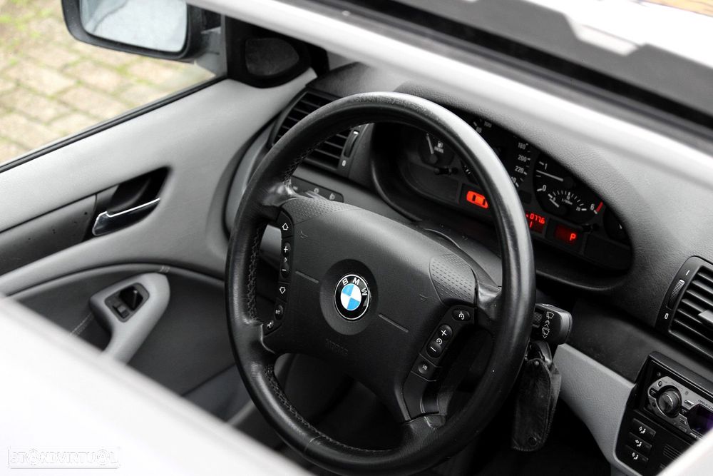 BMW 320 dA Sport - 8