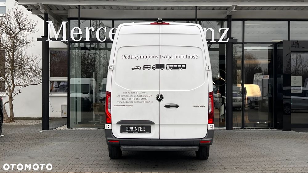 Mercedes-Benz Sprinter - 5
