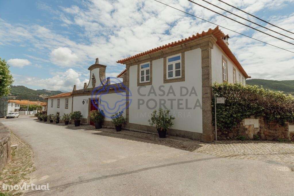 Quinta vinícola com solar secular - Grande imagem: 3/36