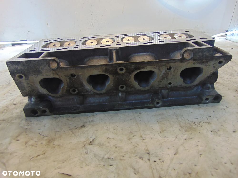 Głowica Golf 4 1,4/1,6 16 v z egr po regneracji nowe wydechy - 2