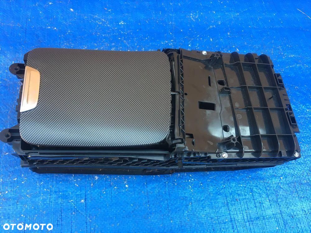 Mercedes W206 C Klasa Schowek Podłokietnika Tunelu Środkowego A2066805705 - 1