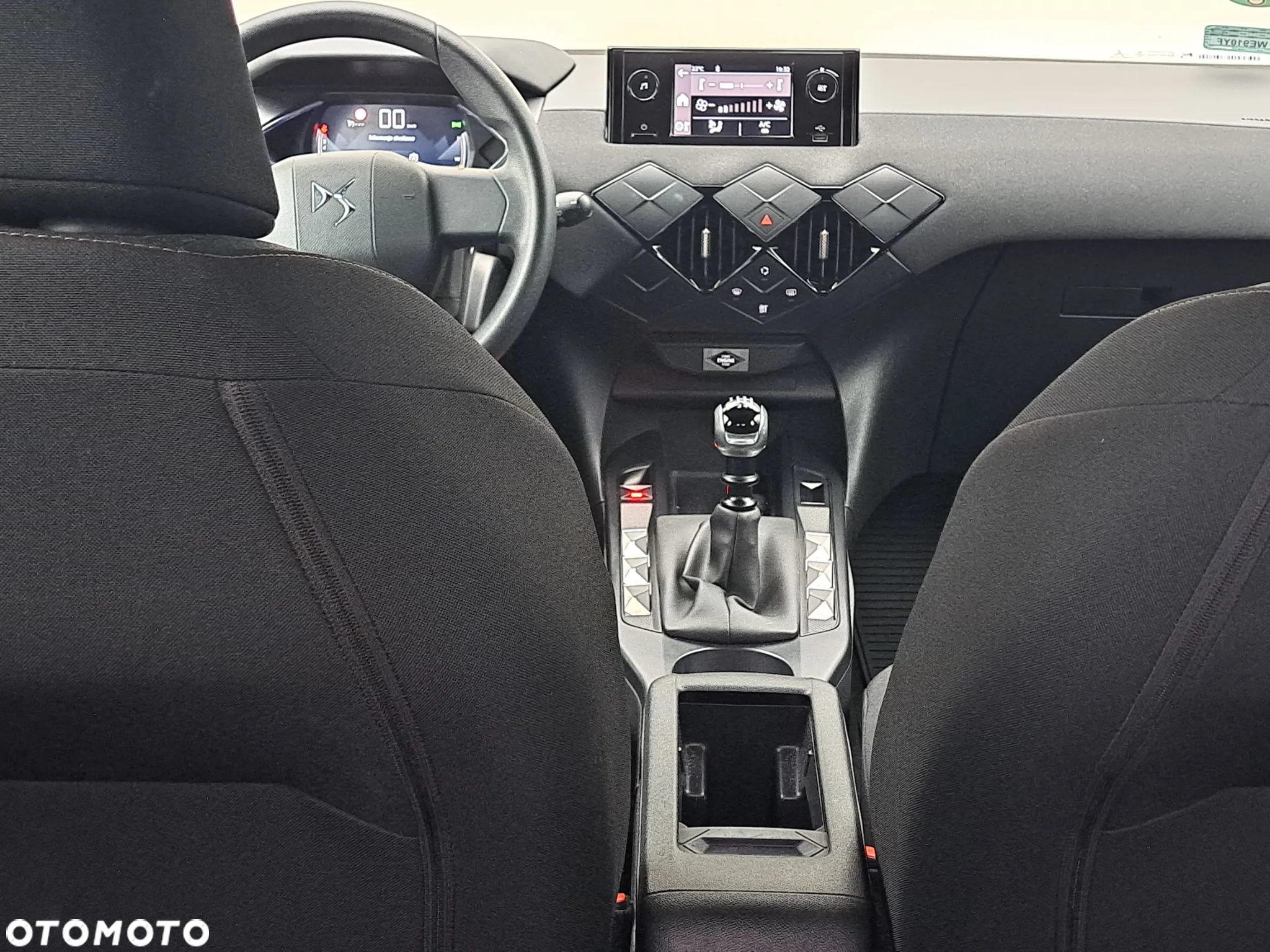 DS Automobiles DS 3 Crossback 1.2 PureTech Chic - 13