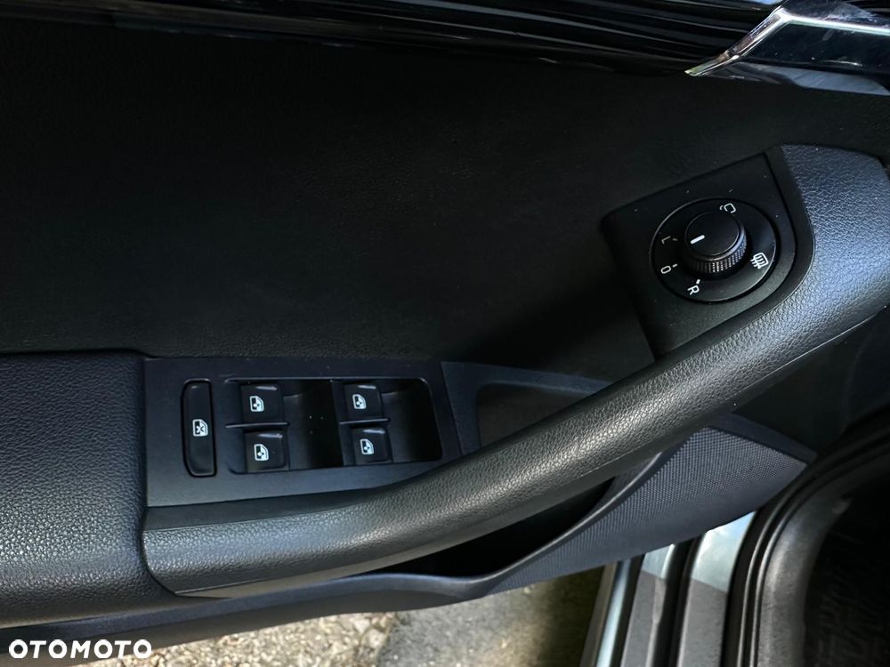 Skoda Octavia 1.8 TSI DSG Style - 26