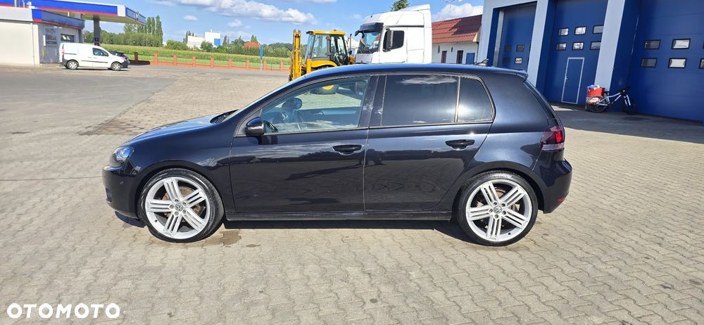 Volkswagen Golf 2.0 TDI DPF DSG Highline - 2