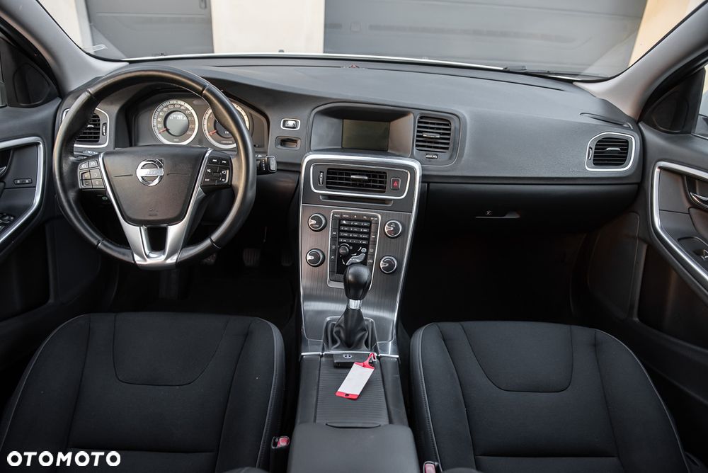 Volvo V60 2.0T Summum - 6