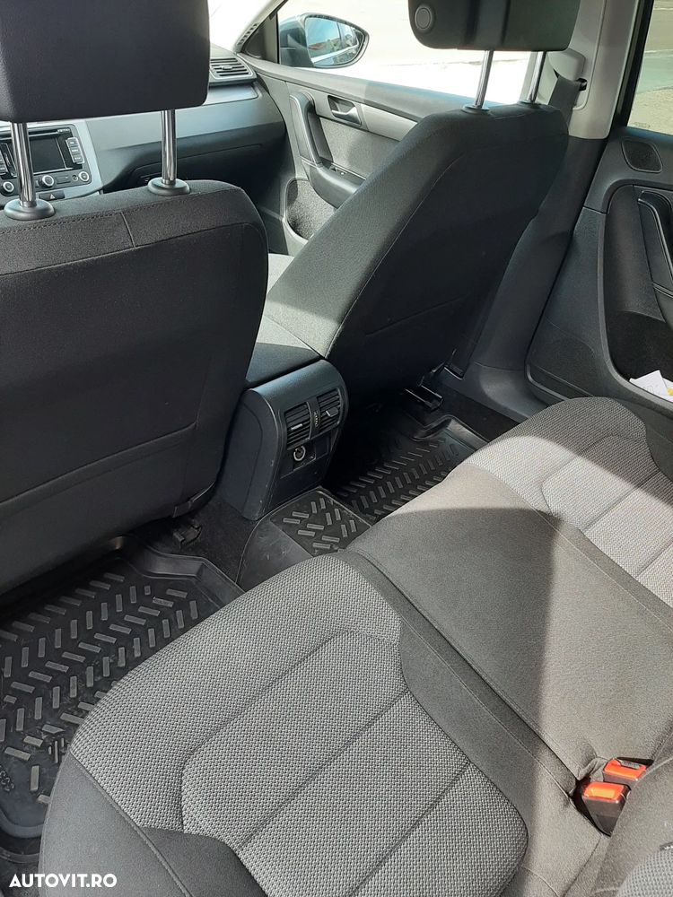 Volkswagen Passat 2.0 TDI Blue TDI DSG Comfortline - 3