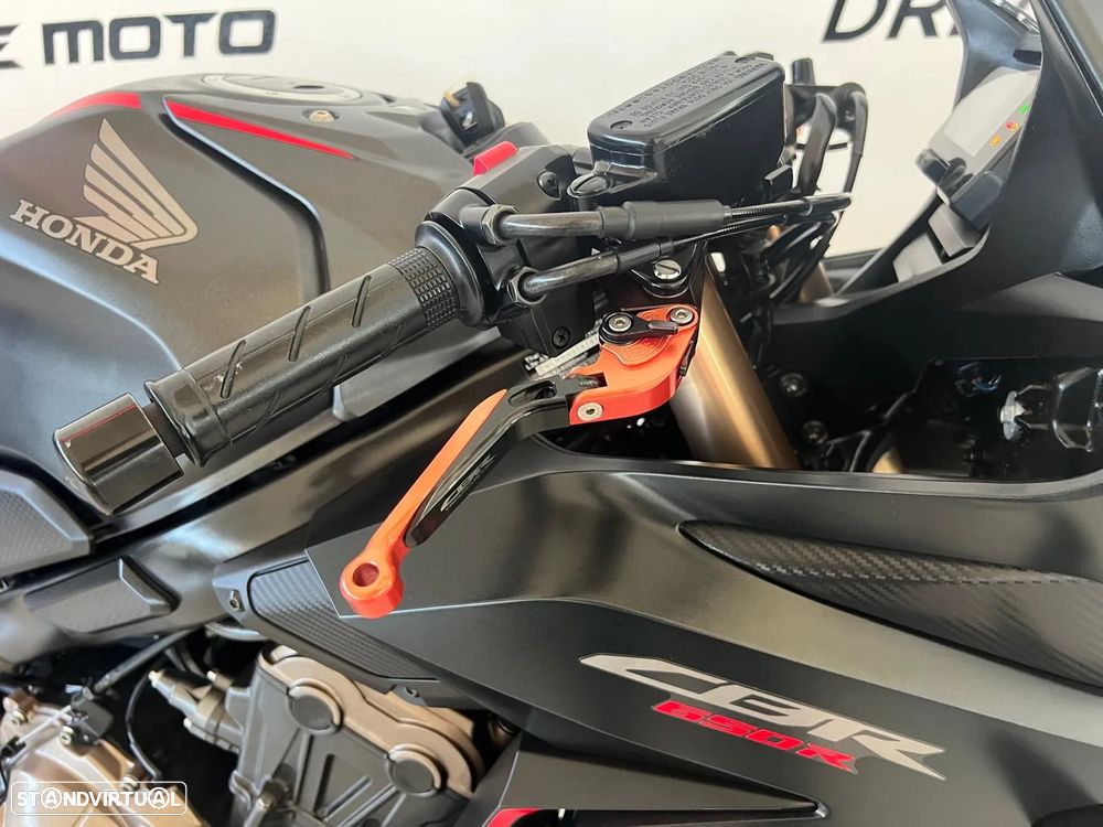 Honda CBR 650R - 7