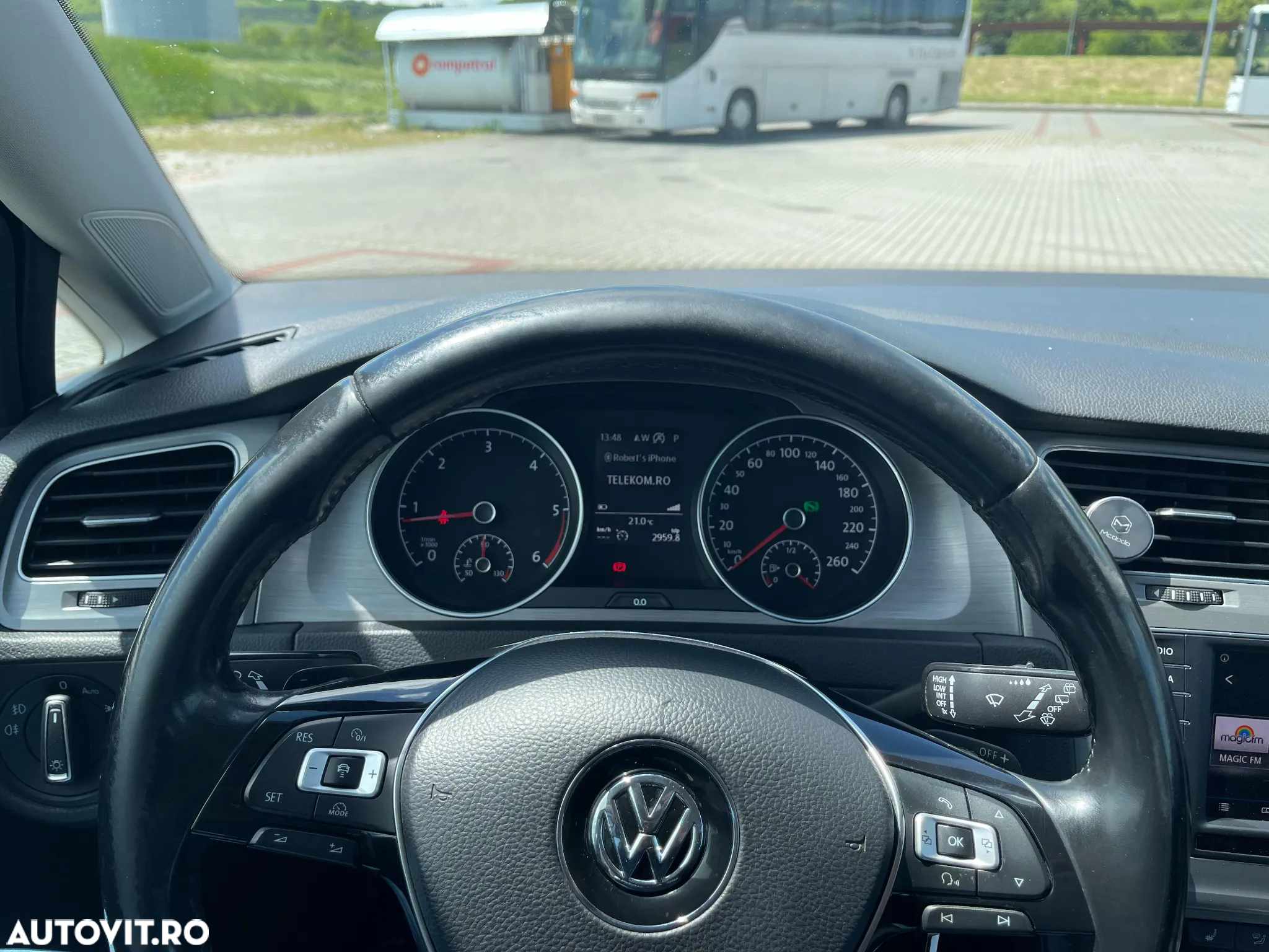 Volkswagen Golf 1.6 TDI BlueMotion Technology DSG Comfortline - 28