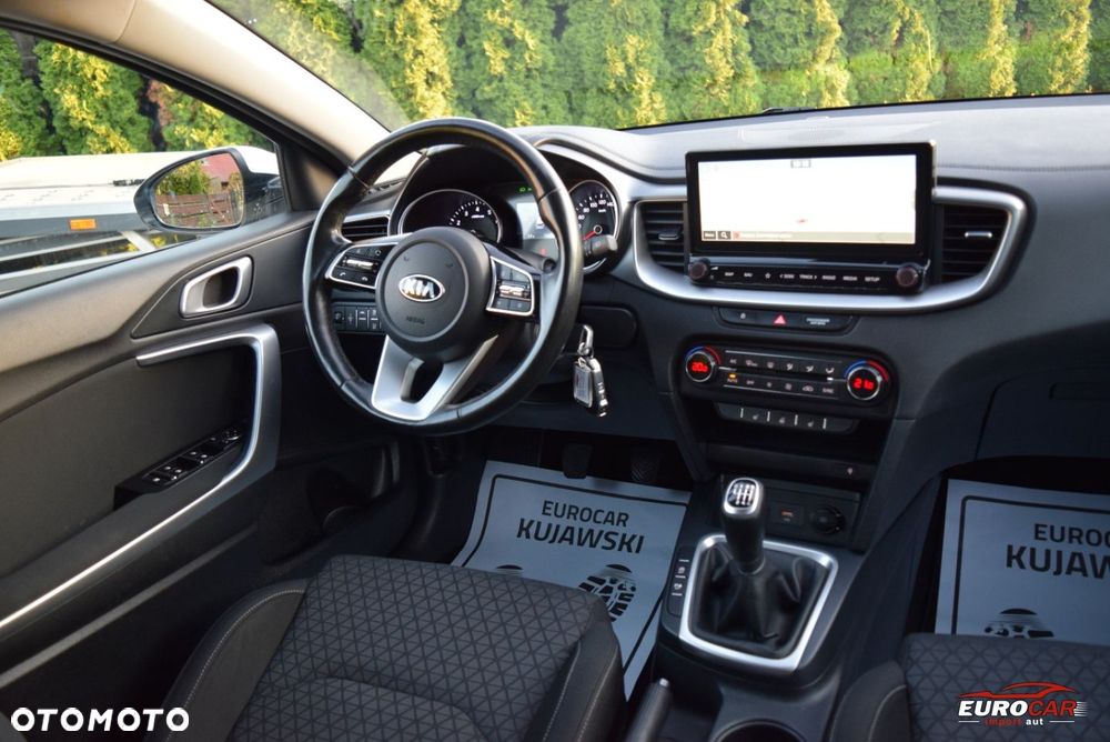 Kia Ceed 1.4 T-GDI L Business Line - 13