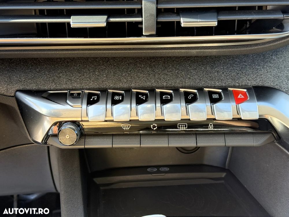 Peugeot 3008 PureTech 130 Stop & Start GPF EAT8 Active Business-Paket - 16