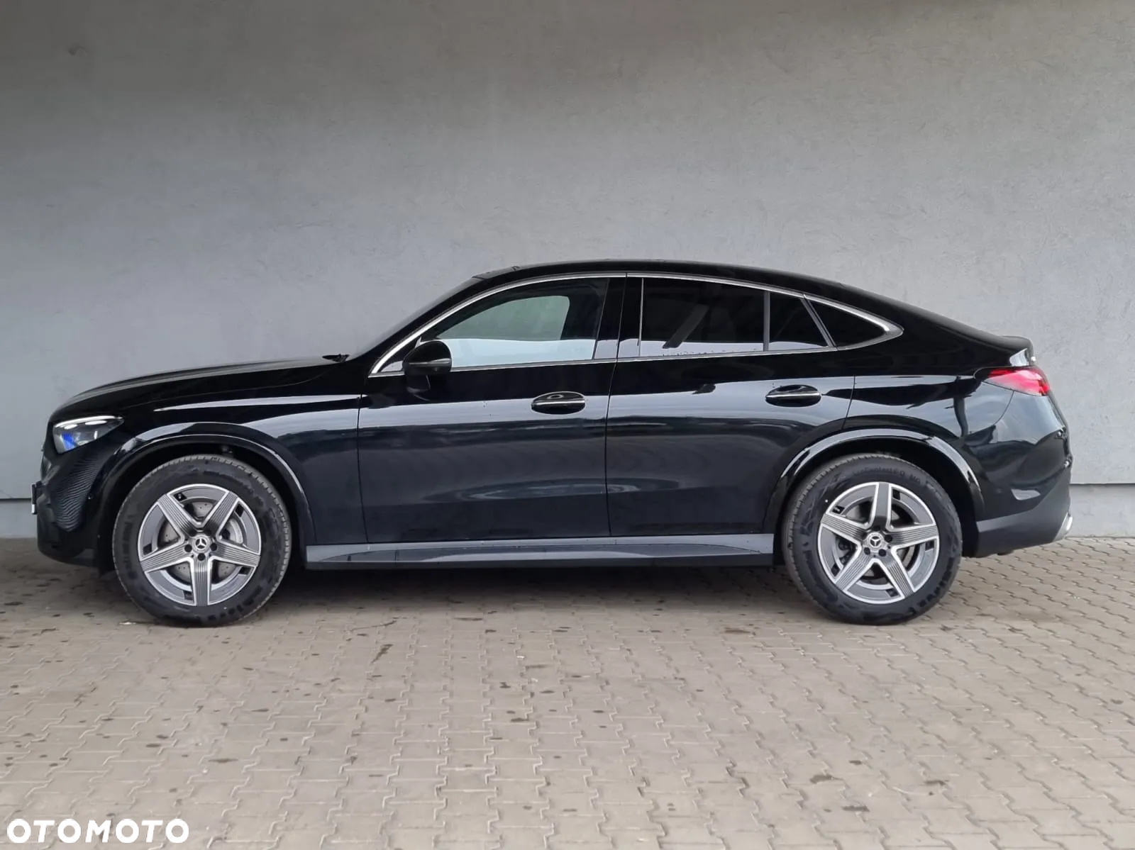 Mercedes-Benz GLC - 11