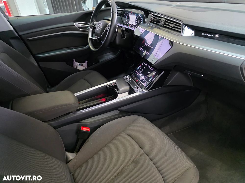 Audi e-tron 50 quattro - 13