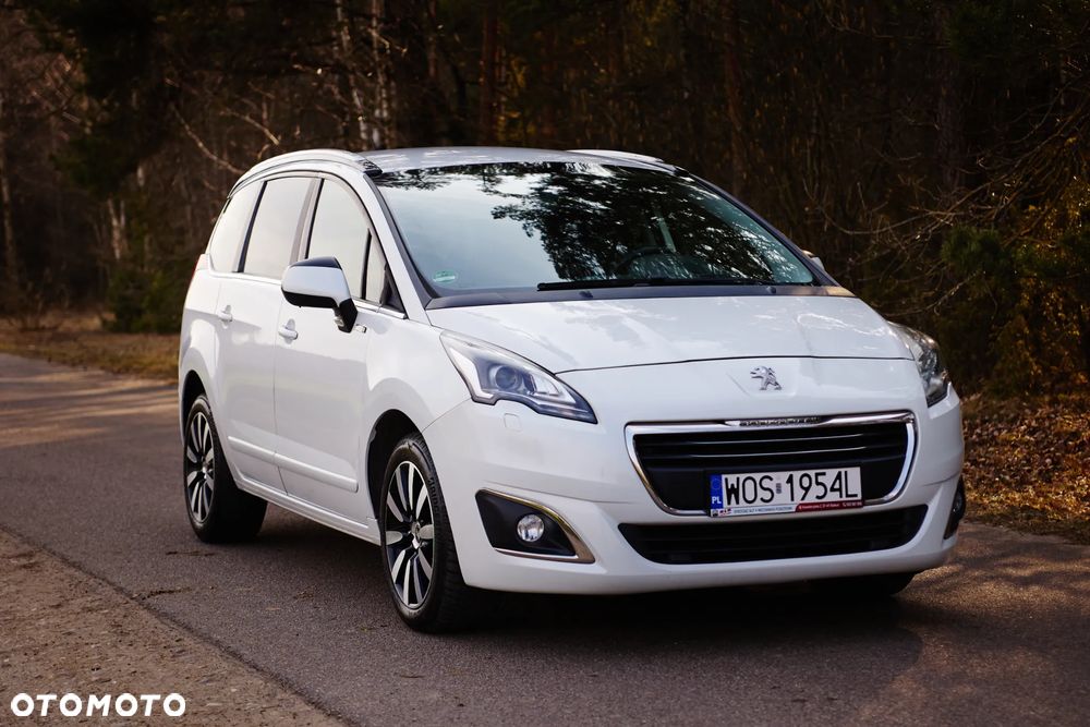 Peugeot 5008 HDI FAP 150 Allure - 9