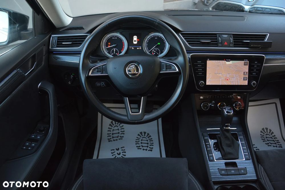 Skoda Superb 2.0 TSI DSG Style - 22