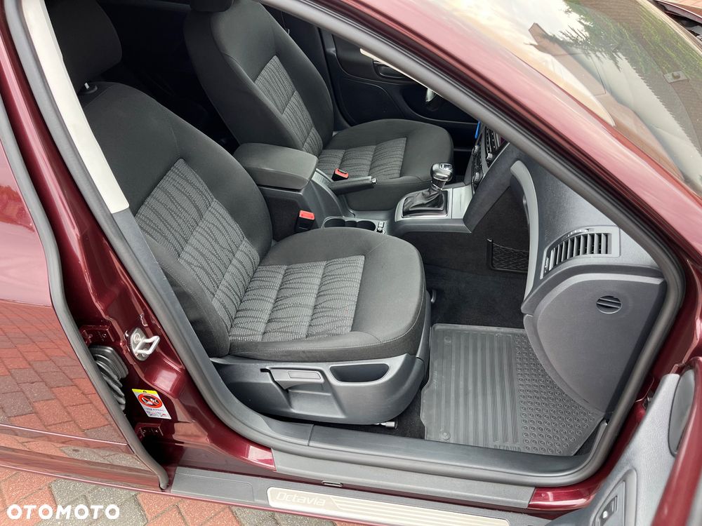 Skoda Octavia 1.8 TSI DSG Elegance - 30