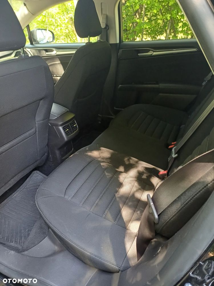 Ford Mondeo - 31