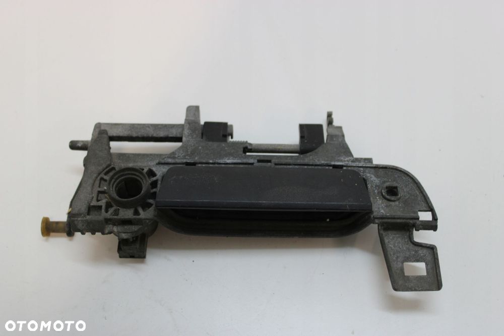 BMW E34 KLAMKA DRZWI PRAWA PRZEDNIA - 2