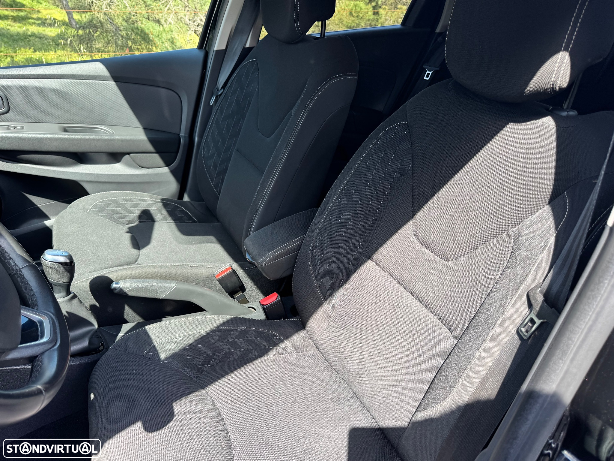 Renault Clio Sport Tourer 0.9 TCe Limited Edition - 14
