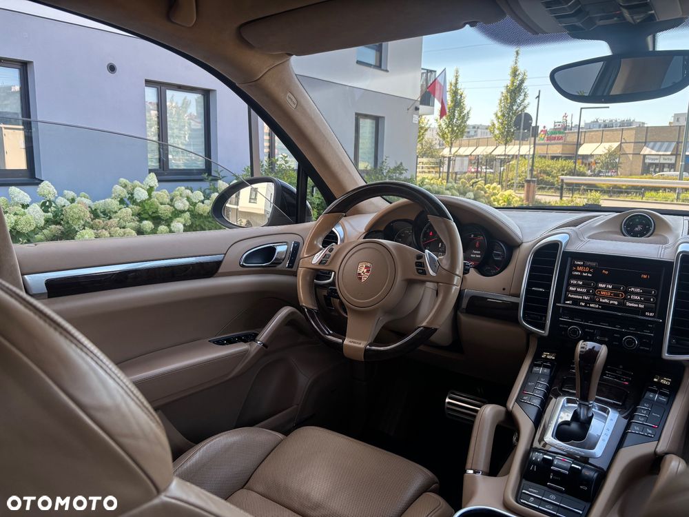 Porsche Cayenne - 17