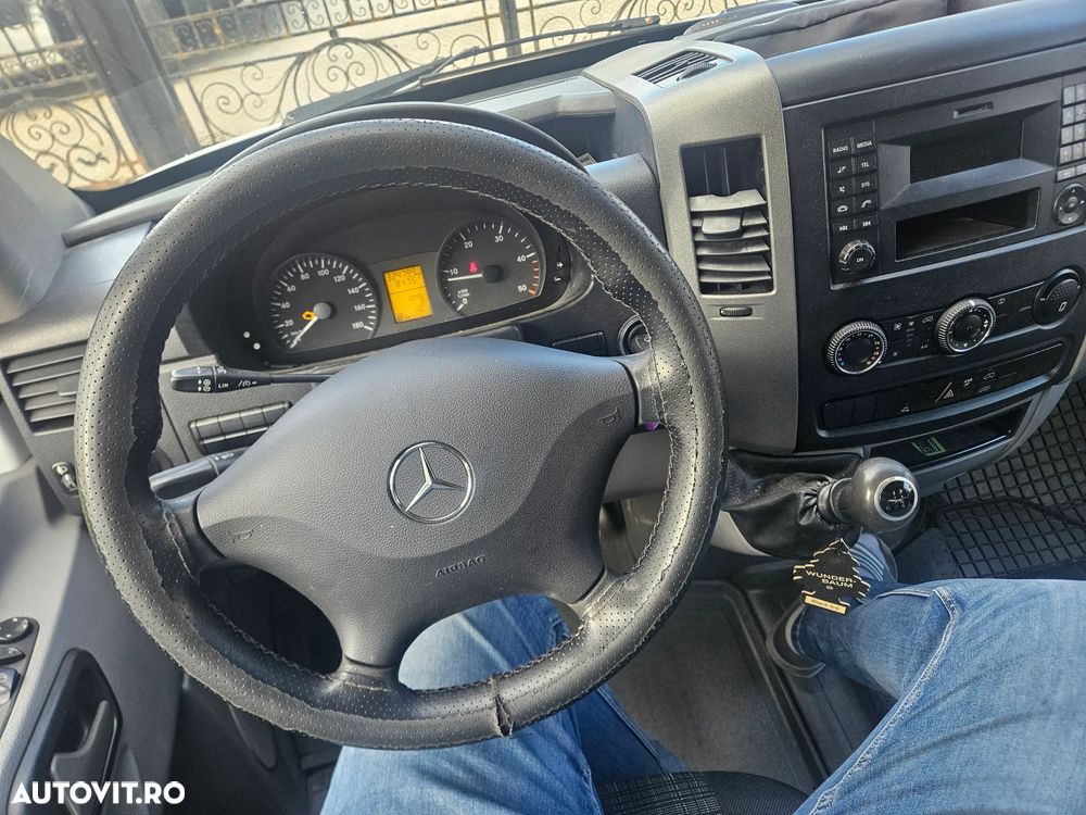 Mercedes-Benz Sprinter - 29