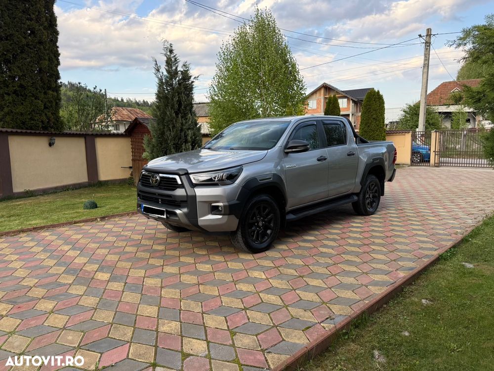 Toyota Hilux 2.8D 204CP 4x4 Double Cab AT Invincible - 1
