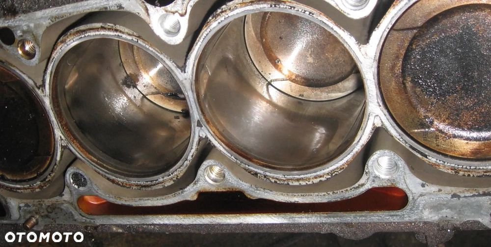ALZ blok silnika wał tłok pompa oleju 1.6 8V AUDI A4 B6 PASSAT B5 - 1